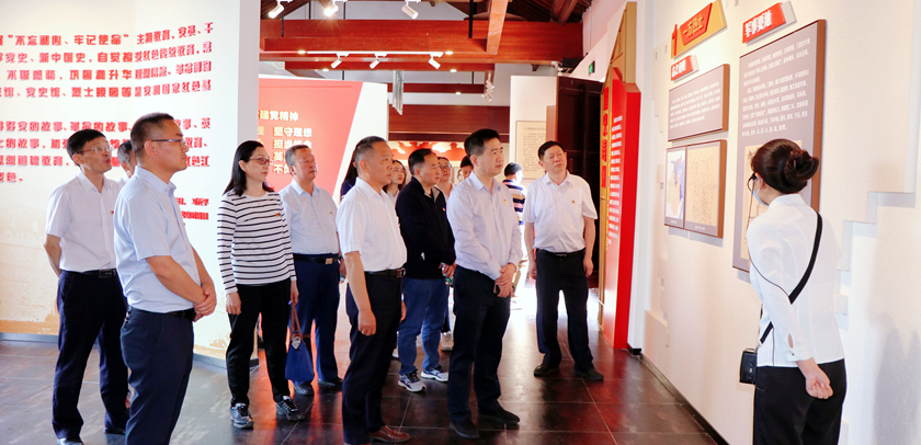 傳承紅色基因，踐行初心使命——合肥高新區(qū)總工會(huì)黨支部與兩淮控股集團(tuán)機(jī)關(guān)黨支部聯(lián)合開(kāi)展主題黨日活動(dòng)